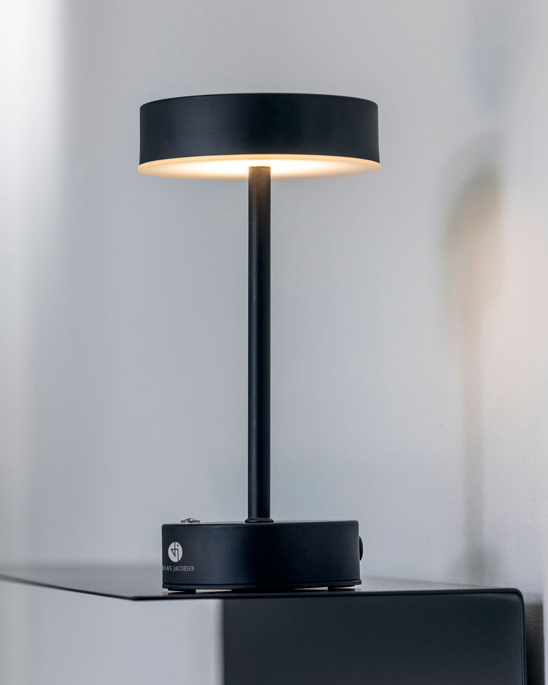 Ledningsfri bordlampe i elegant design