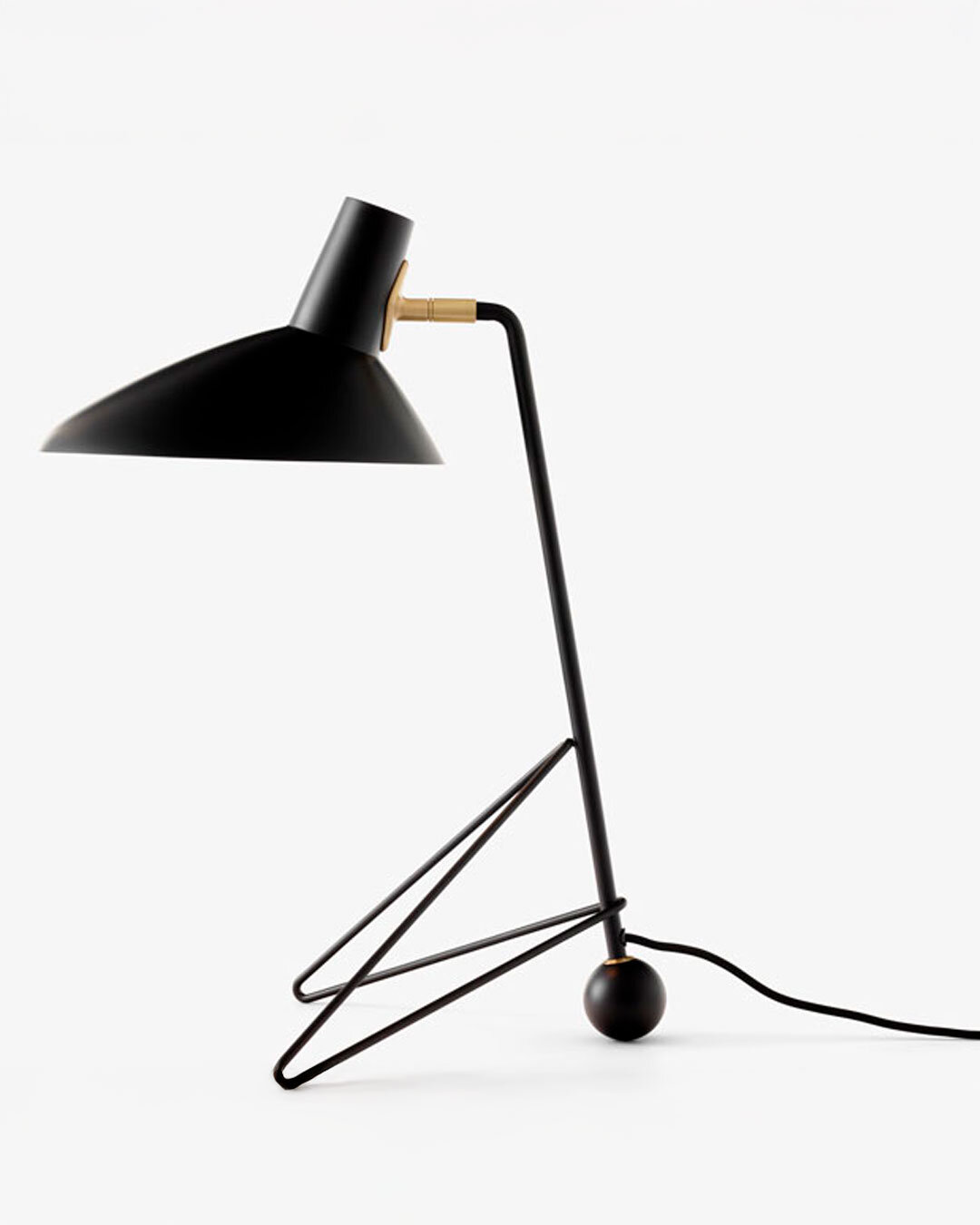 Skulpturel og elegant Tripod-bordlampe