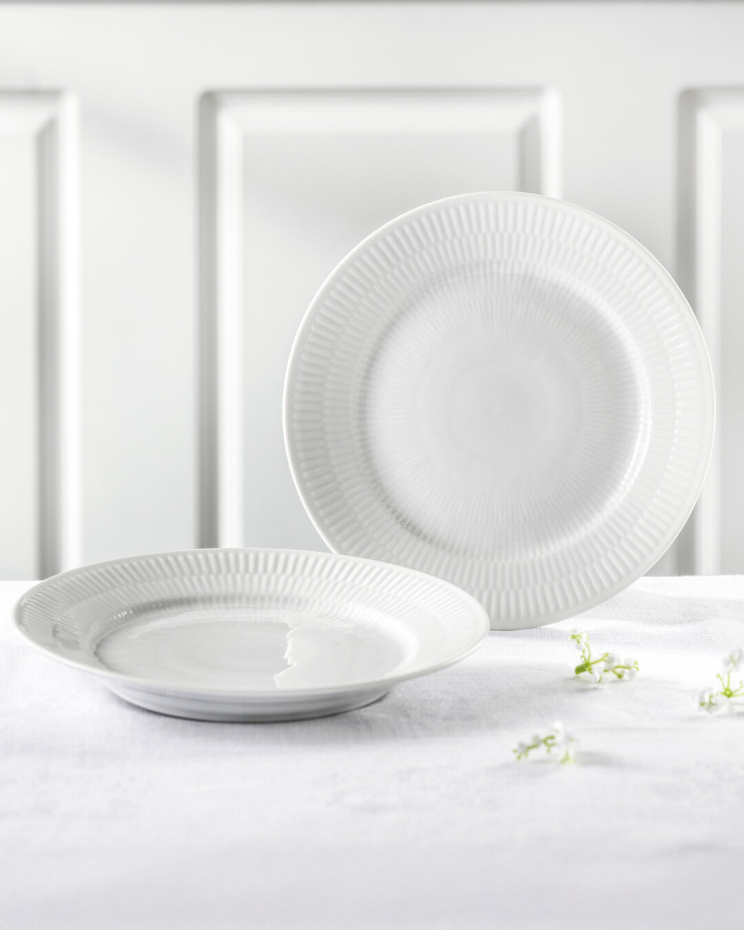 Elegant Hvid Riflet frokosttallerken, 22 cm - 2 stk