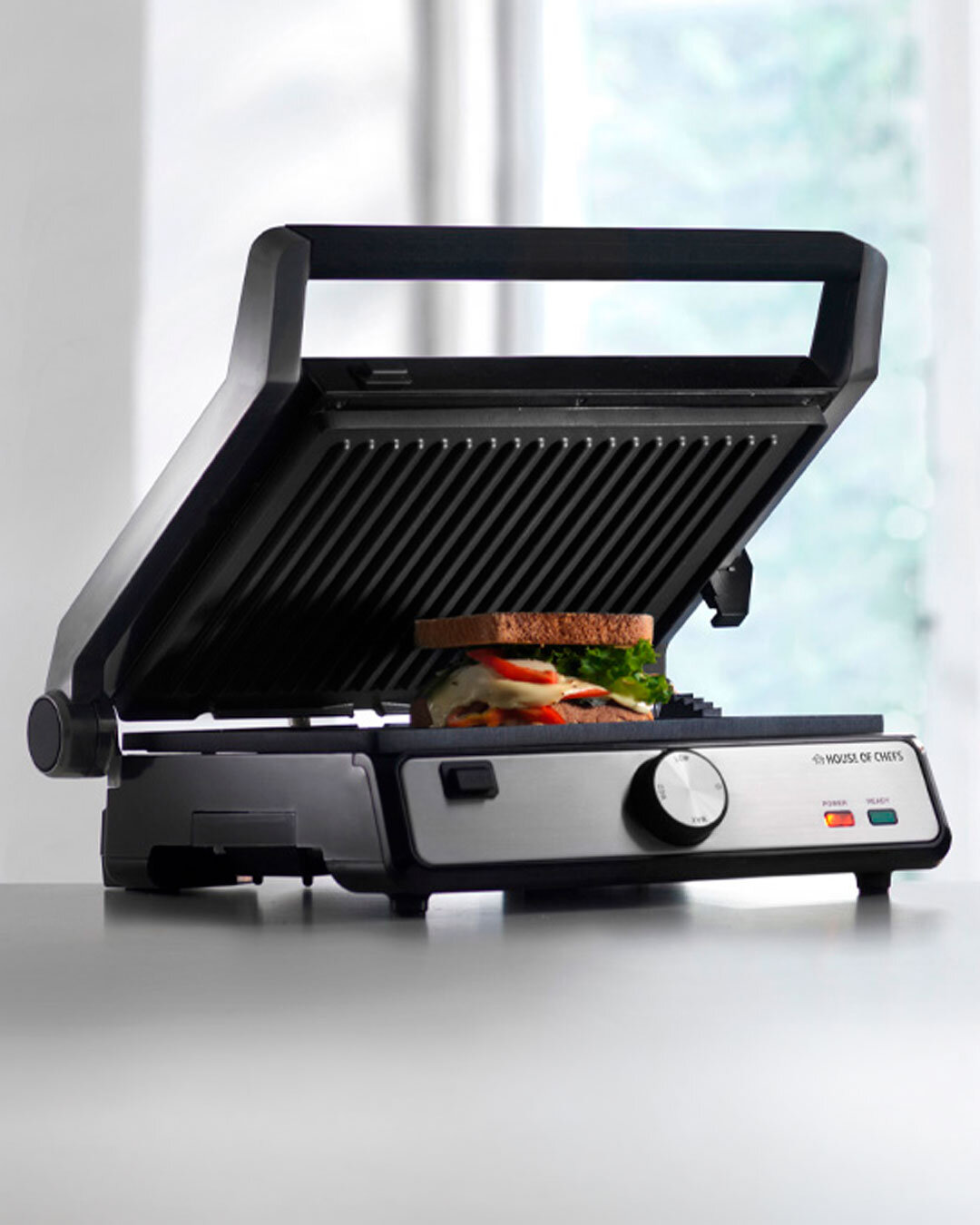 Deilig paninigrill i kompakt design
