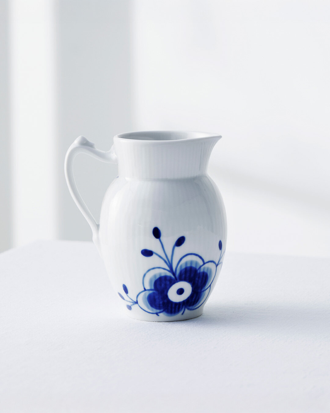 Elegant mælkekande i klassisk design