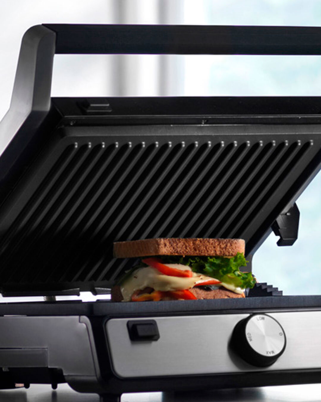 Deilig paninigrill i kompakt design